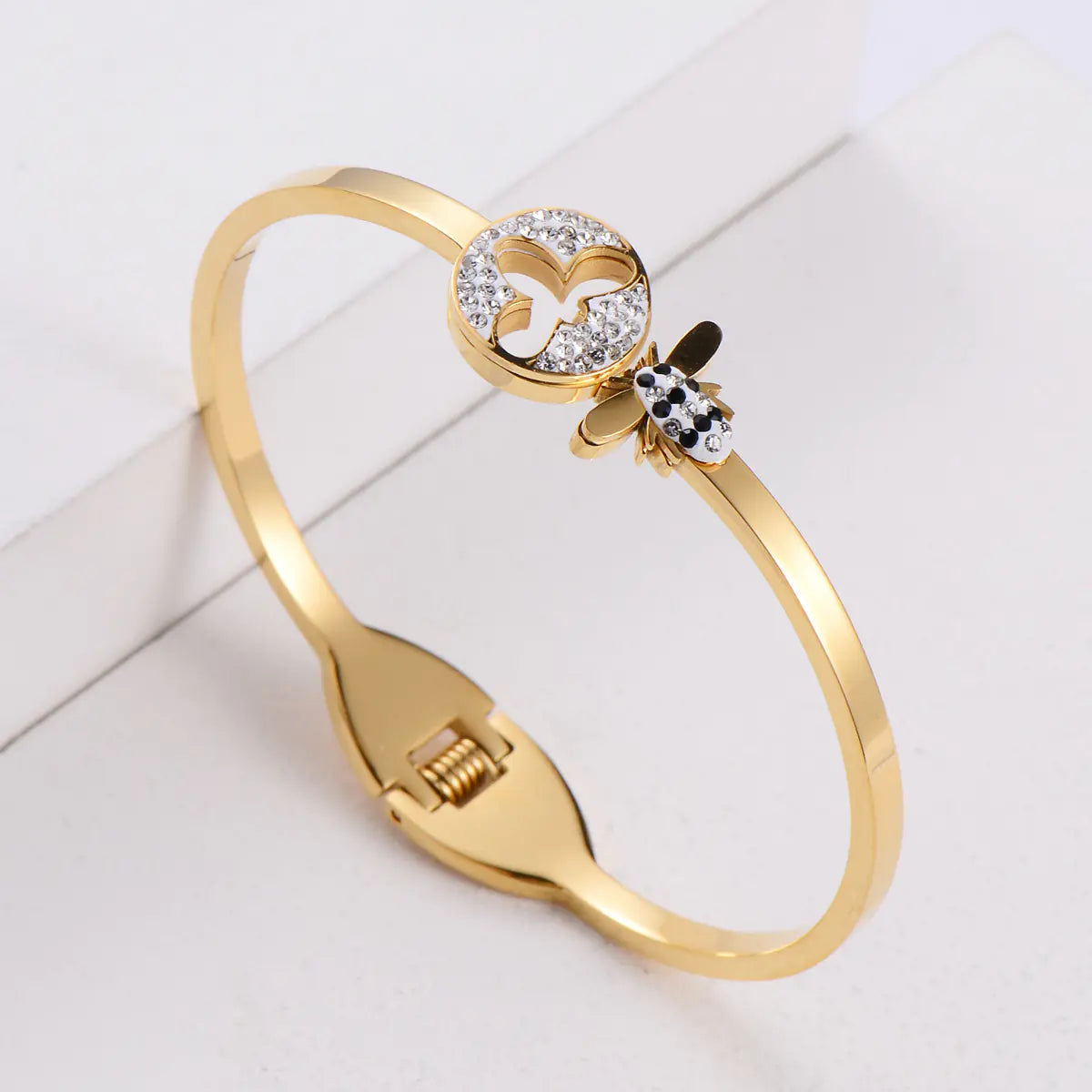 Simple Bee Rhinestone Bracelet for Women