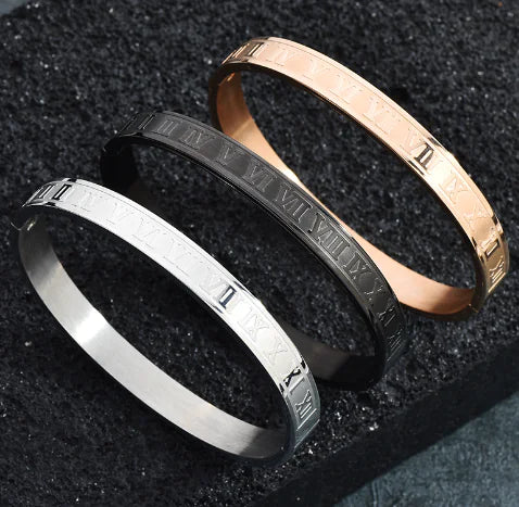Circle Charm Titanium Bracelet